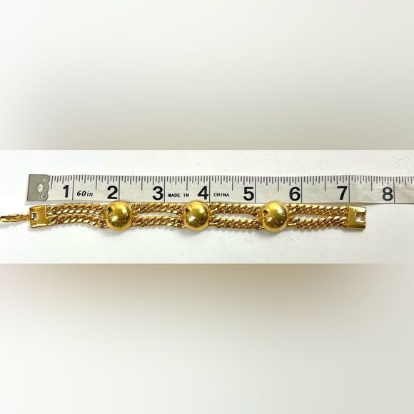 Vintage Monet Elegant Gold Chain Bracelet - Picture 9 of 9